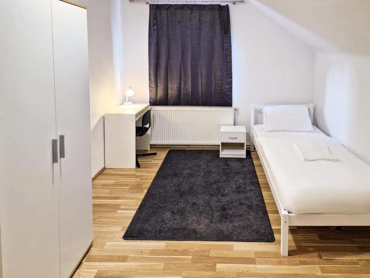 Adelin Einzelzimmer Hostel Vienna Exterior photo